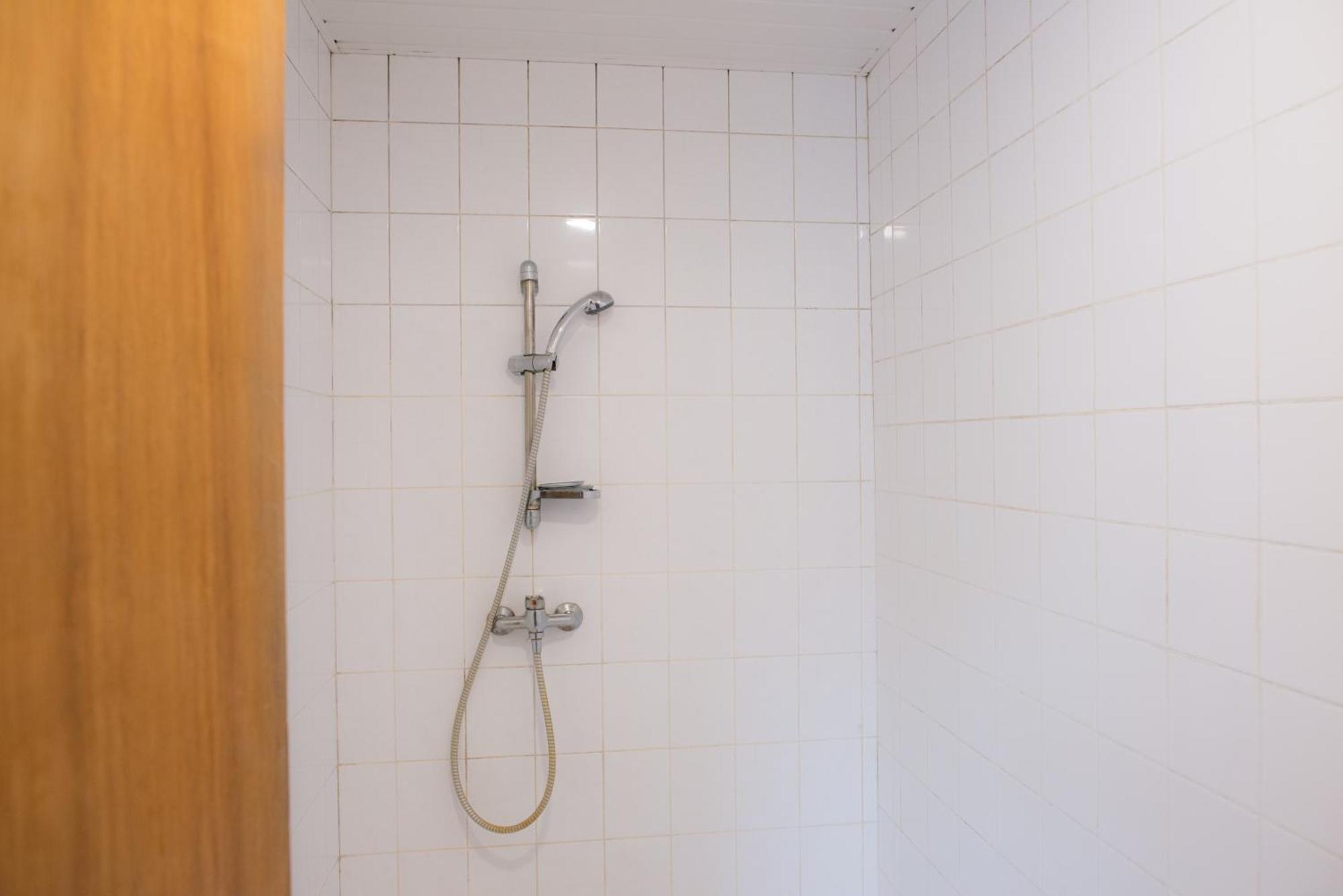 Hostel Kauno Jachtklubas Baltosios Bures Kaunas Pokoj fotografie